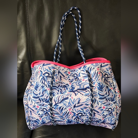 Simply Southern In Leaf Print Multicolored Pink and Blue Neoprene Tote EUC - Picture 5 of 16
